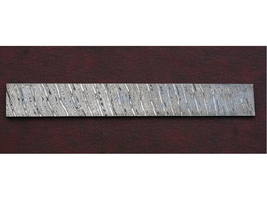 Damascus Steel Custom Handmade Twisted pattern ...BAR
