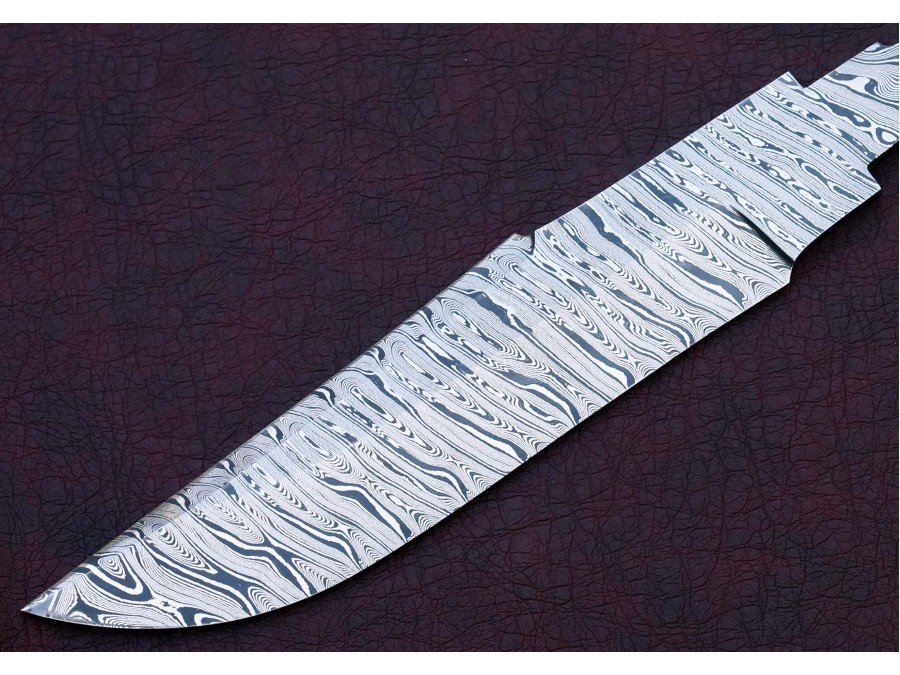 Custom Handmade Twisted Pattern Damascus Steel Bowie Knife Blade Blank Custom Handmade Twisted Pattern Damascus Steel Bowie Knife Blade Blank