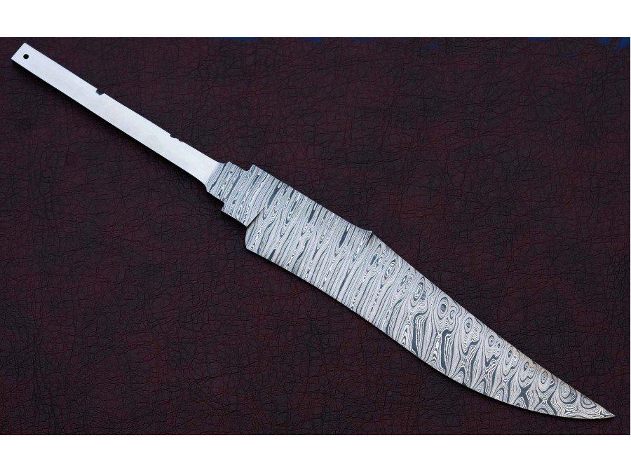 Custom Handmade Twisted Pattern Damascus Steel Bowie Knife Blade Blank Custom Handmade Twisted Pattern Damascus Steel Bowie Knife Blade Blank