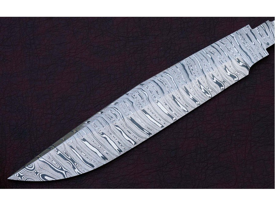 Custom Handmade Twisted Pattern Damascus Steel Bowie Knife Blade Blank Custom Handmade Twisted Pattern Damascus Steel Bowie Knife Blade Blank