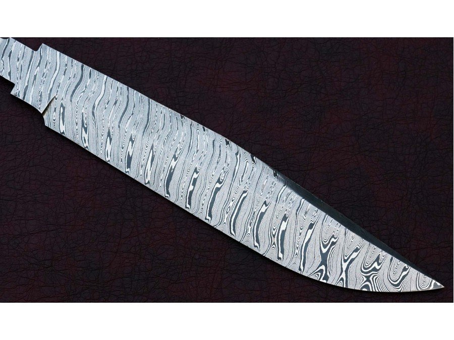 Custom Handmade Twisted Pattern Damascus Steel Bowie Knife Blade Blank Custom Handmade Twisted Pattern Damascus Steel Bowie Knife Blade Blank