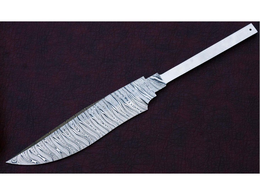 Custom Handmade Twisted Pattern Damascus Steel Bowie Knife Blade Blank Custom Handmade Twisted Pattern Damascus Steel Bowie Knife Blade Blank