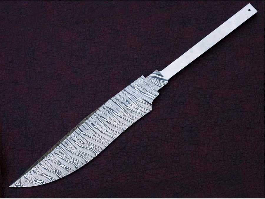Custom Handmade Twisted Pattern Damascus Steel Bowie Knife Blade Blank Custom Handmade Twisted Pattern Damascus Steel Bowie Knife Blade Blank