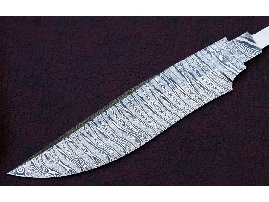 Custom Handmade Twisted Pattern Damascus Steel Bowie Knife Blade Blank Custom Handmade Twisted Pattern Damascus Steel Bowie Knife Blade Blank