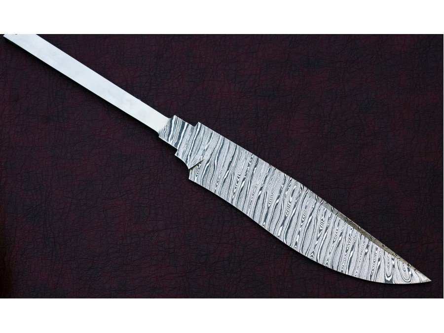Custom Handmade Twisted Pattern Damascus Steel Bowie Knife Blade Blank Custom Handmade Twisted Pattern Damascus Steel Bowie Knife Blade Blank