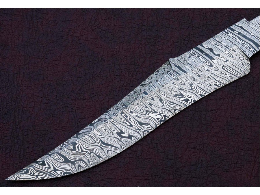 Custom Handmade Twisted Pattern Damascus Steel Bowie Knife Blade Blank Custom Handmade Twisted Pattern Damascus Steel Bowie Knife Blade Blank