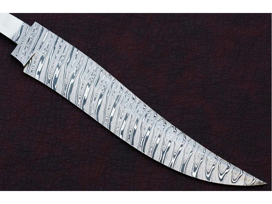 Custom Handmade Twisted Pattern Damascus Steel Bowie Knife Blade Blank Custom Handmade Twisted Pattern Damascus Steel Bowie Knife Blade Blank
