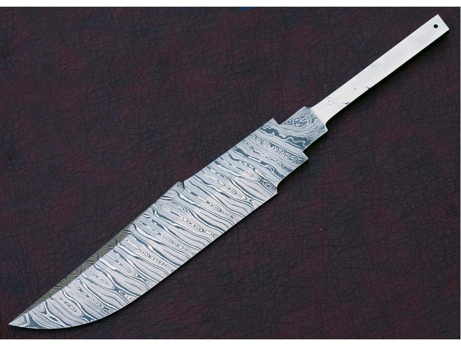 Custom Handmade Twisted Pattern Damascus Steel Bowie Knife Blade Blank Custom Handmade Twisted Pattern Damascus Steel Bowie Knife Blade Blank