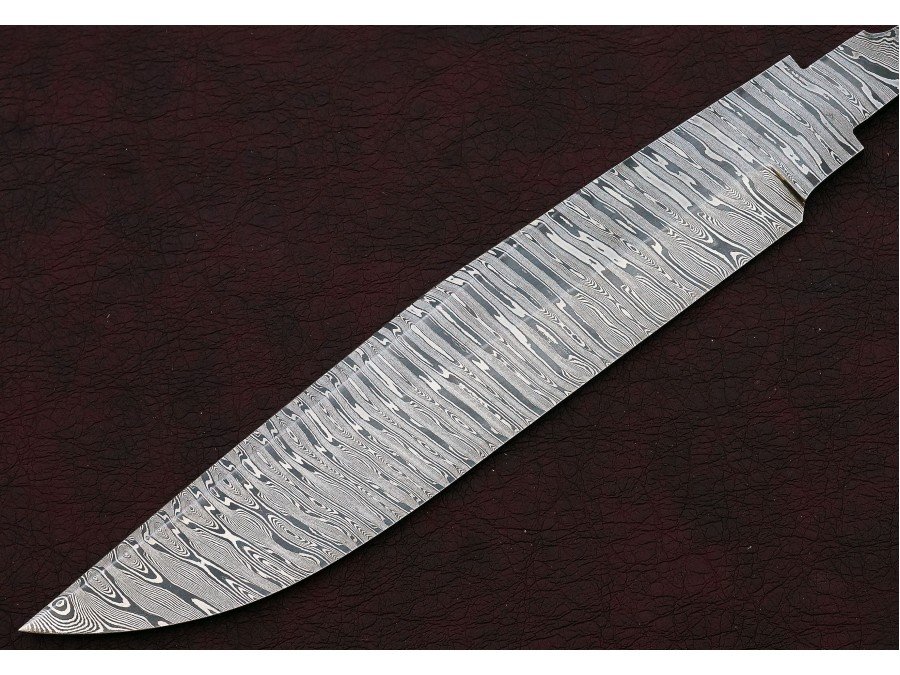 Custom Handmade Twisted Pattern Damascus Steel Bowie Knife Blade Blank Custom Handmade Twisted Pattern Damascus Steel Bowie Knife Blade Blank