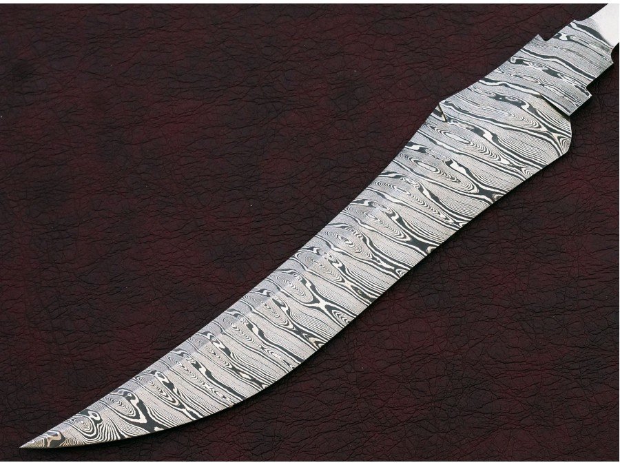 Custom Handmade Twisted Pattern Damascus Steel Bowie Knife Blade Blank Custom Handmade Twisted Pattern Damascus Steel Bowie Knife Blade Blank