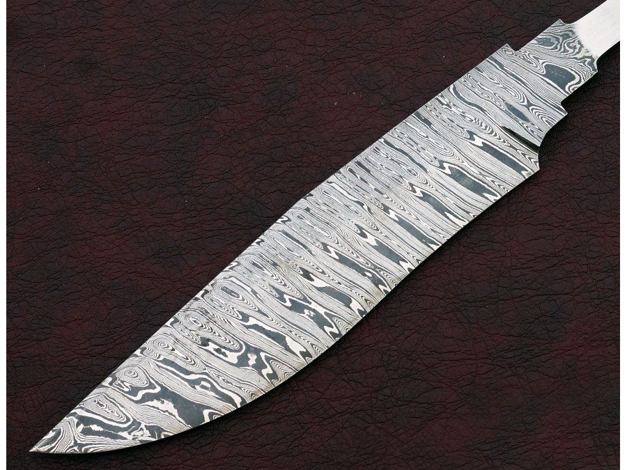 Custom Handmade Twisted Pattern Damascus Steel Bowie Knife Blade Blank Custom Handmade Twisted Pattern Damascus Steel Bowie Knife Blade Blank