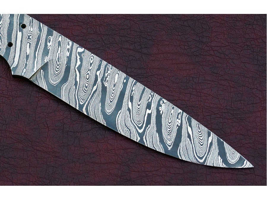 Custom Made Damascus Steel Hunting Knives Blade Blank Custom Made Damascus Steel Hunting Knives Blade Blank