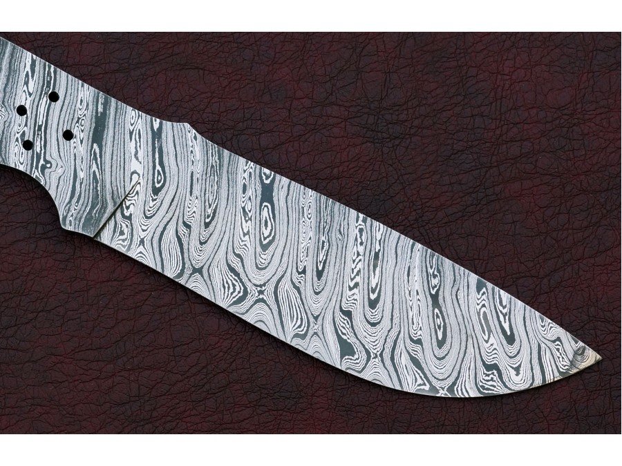 Custom Made Damascus Steel Hunting Knives Blade Blank Custom Made Damascus Steel Hunting Knives Blade Blank