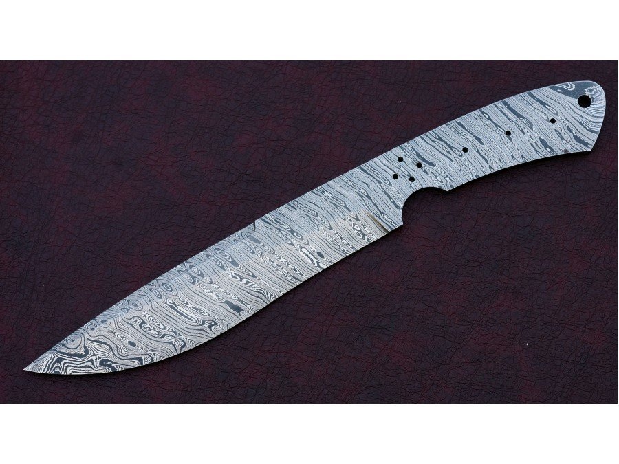 Custom Made Damascus Steel Hunting Knives Blade Blank Custom Made Damascus Steel Hunting Knives Blade Blank