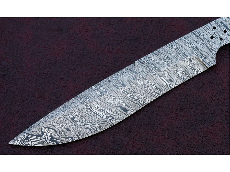 Custom Made Damascus Steel Hunting Knives Blade Blank Custom Made Damascus Steel Hunting Knives Blade Blank