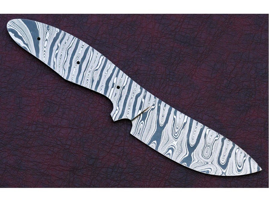 Custom Made Damascus Steel Hunting Knives Blade Blank Custom Made Damascus Steel Hunting Knives Blade Blank