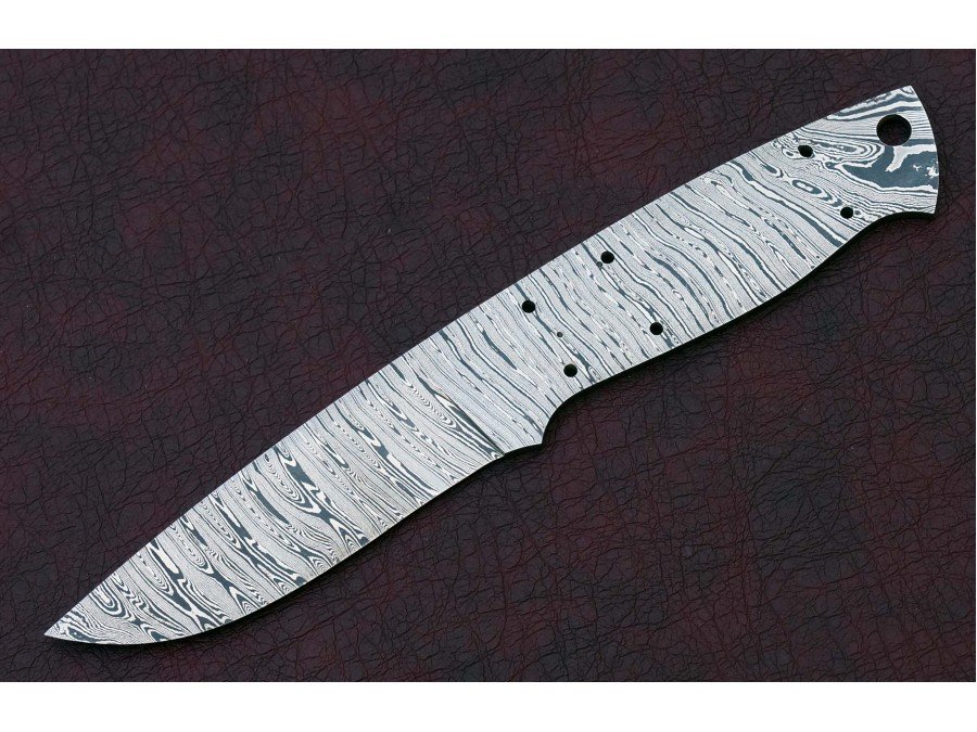 Custom Made Damascus Steel Hunting Knives Blade Blank Custom Made Damascus Steel Hunting Knives Blade Blank