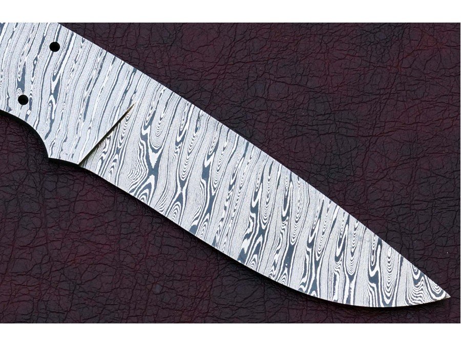 Custom Made Damascus Steel Hunting Knives Blade Blank Custom Made Damascus Steel Hunting Knives Blade Blank