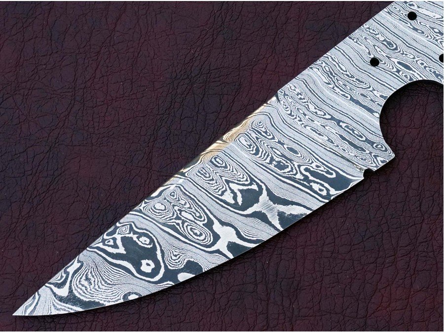Custom Made Damascus Steel Hunting Knives Blade Blank Custom Made Damascus Steel Hunting Knives Blade Blank