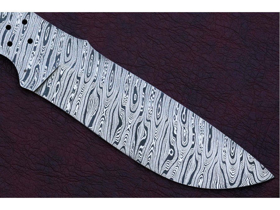 Custom Made Damascus Steel Hunting Knives Blade Blank Custom Made Damascus Steel Hunting Knives Blade Blank