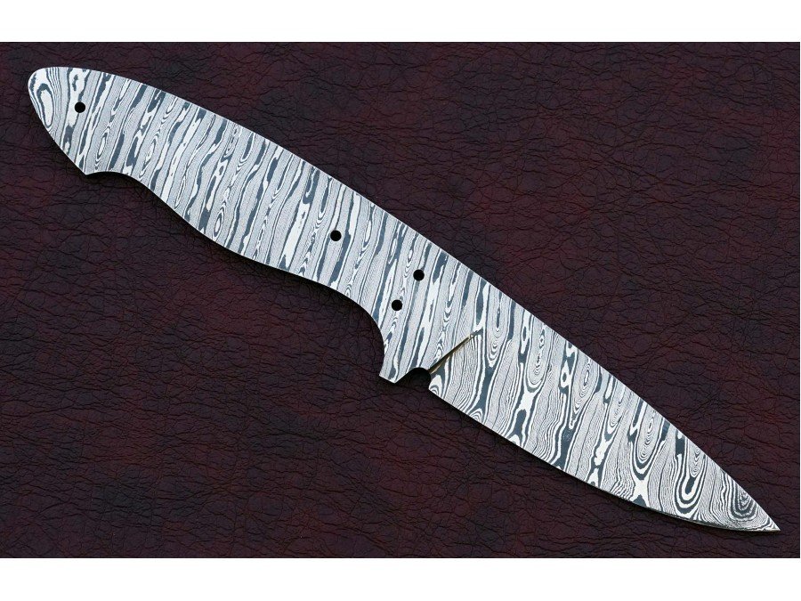 Custom Made Damascus Steel Hunting Knives Blade Blank Custom Made Damascus Steel Hunting Knives Blade Blank