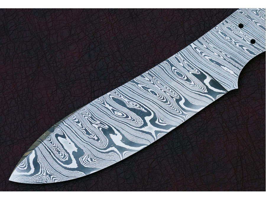 Custom Made Damascus Steel Hunting Knives Blade Blank Custom Made Damascus Steel Hunting Knives Blade Blank