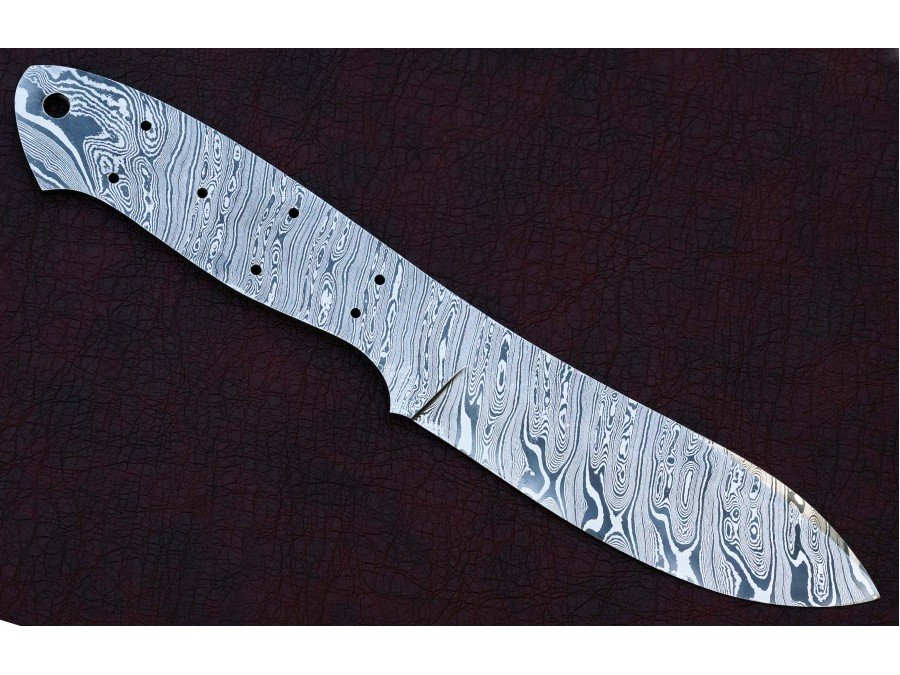 Custom Made Damascus Steel Hunting Knives Blade Blank Custom Made Damascus Steel Hunting Knives Blade Blank