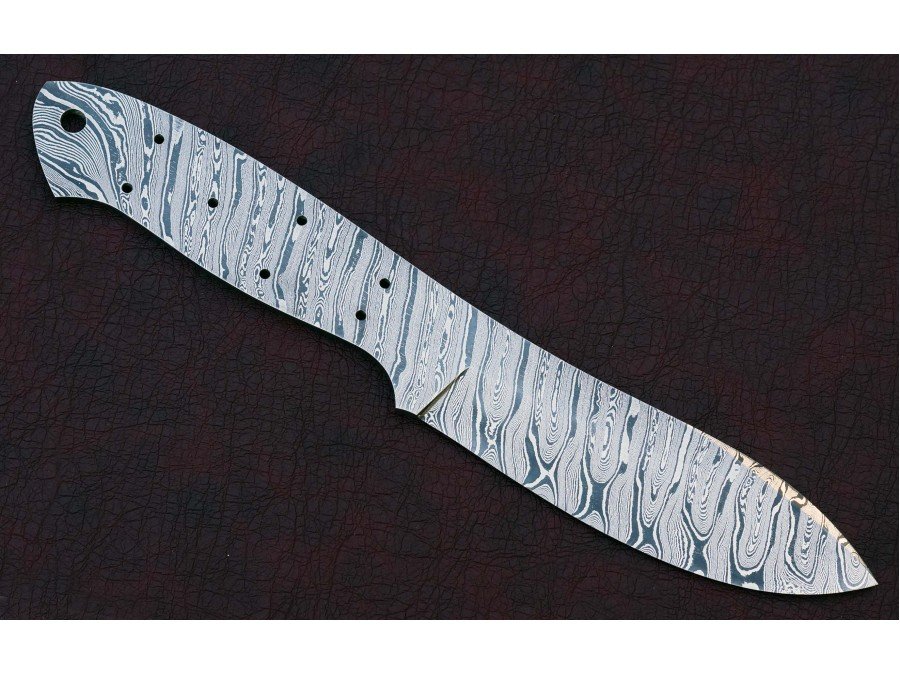 Custom Made Damascus Steel Hunting Knives Blade Blank Custom Made Damascus Steel Hunting Knives Blade Blank