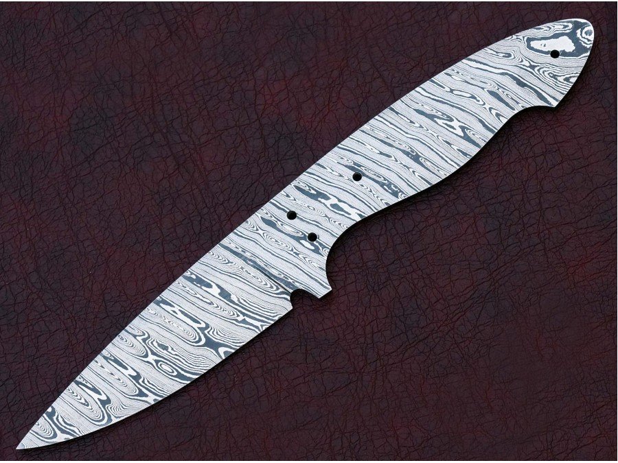 Custom Made Damascus Steel Hunting Knives Blade Blank Custom Made Damascus Steel Hunting Knives Blade Blank