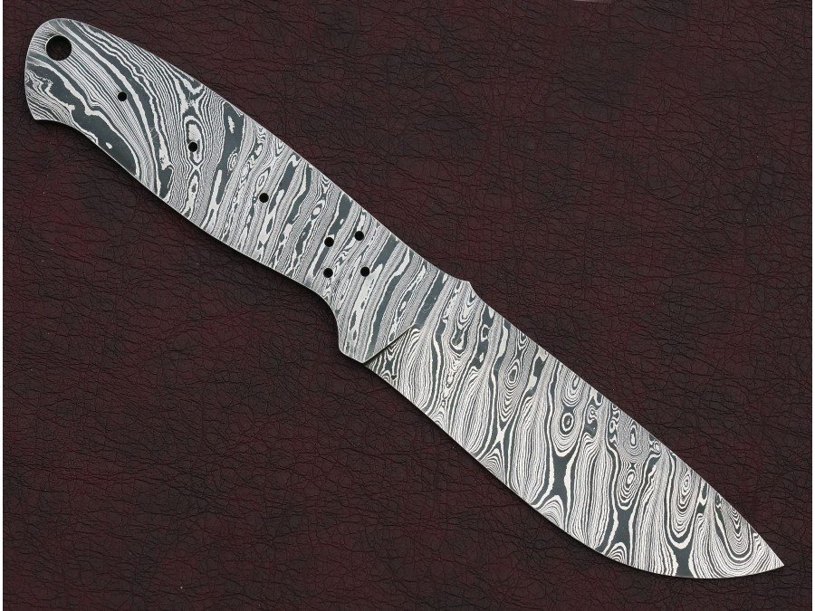 Custom Made Damascus Steel Hunting Knives Blade Blank Custom Made Damascus Steel Hunting Knives Blade Blank