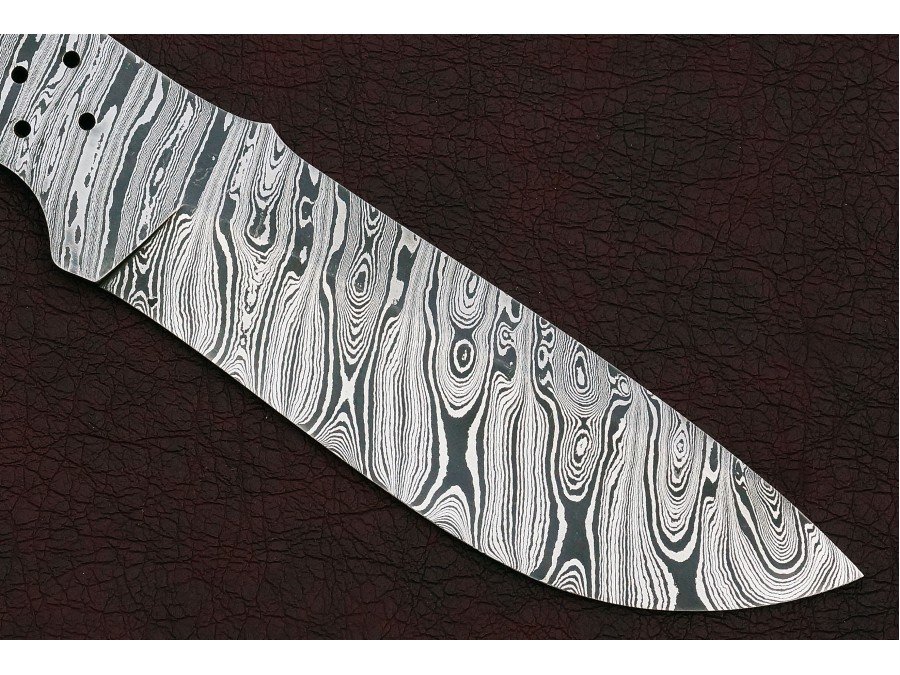 Custom Made Damascus Steel Hunting Knives Blade Blank Custom Made Damascus Steel Hunting Knives Blade Blank