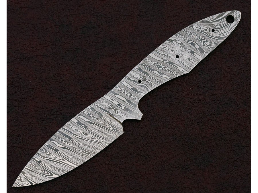 Custom Made Damascus Steel Hunting Knives Blade Blank Custom Made Damascus Steel Hunting Knives Blade Blank