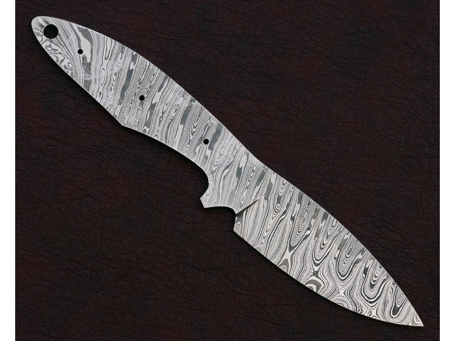 Custom Made Damascus Steel Hunting Knives Blade Blank Custom Made Damascus Steel Hunting Knives Blade Blank