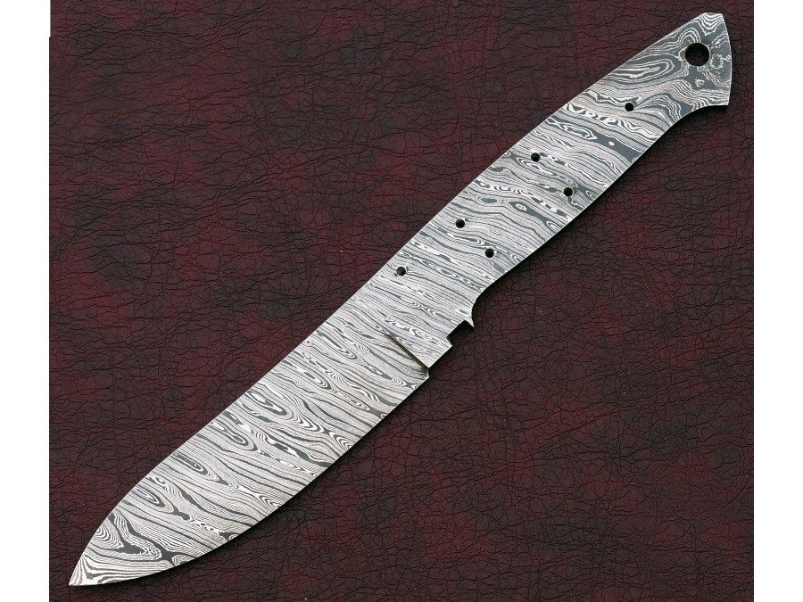 Custom Made Damascus Steel Hunting Knives Blade Blank Custom Made Damascus Steel Hunting Knives Blade Blank