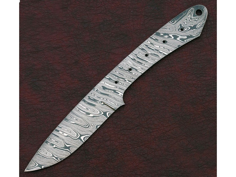 Custom Made Damascus Steel Hunting Knives Blade Blank Custom Made Damascus Steel Hunting Knives Blade Blank