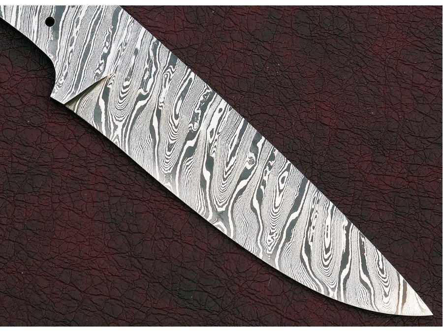 Custom Made Damascus Steel Hunting Knives Blade Blank Custom Made Damascus Steel Hunting Knives Blade Blank