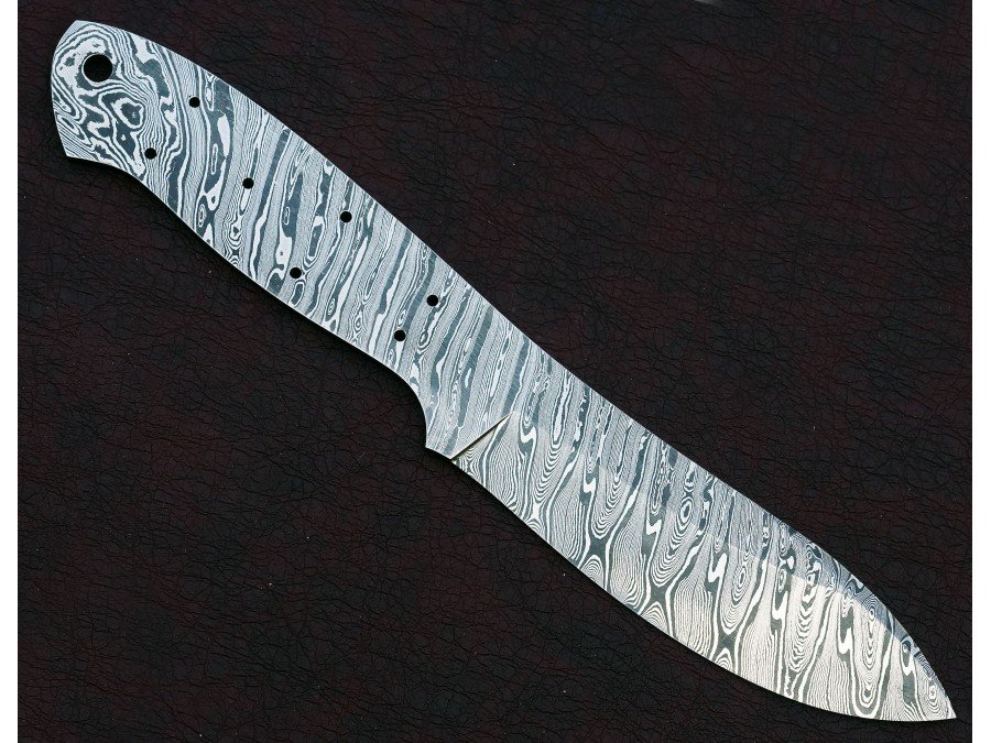 Custom Made Damascus Steel Hunting Knives Blade Blank Custom Made Damascus Steel Hunting Knives Blade Blank