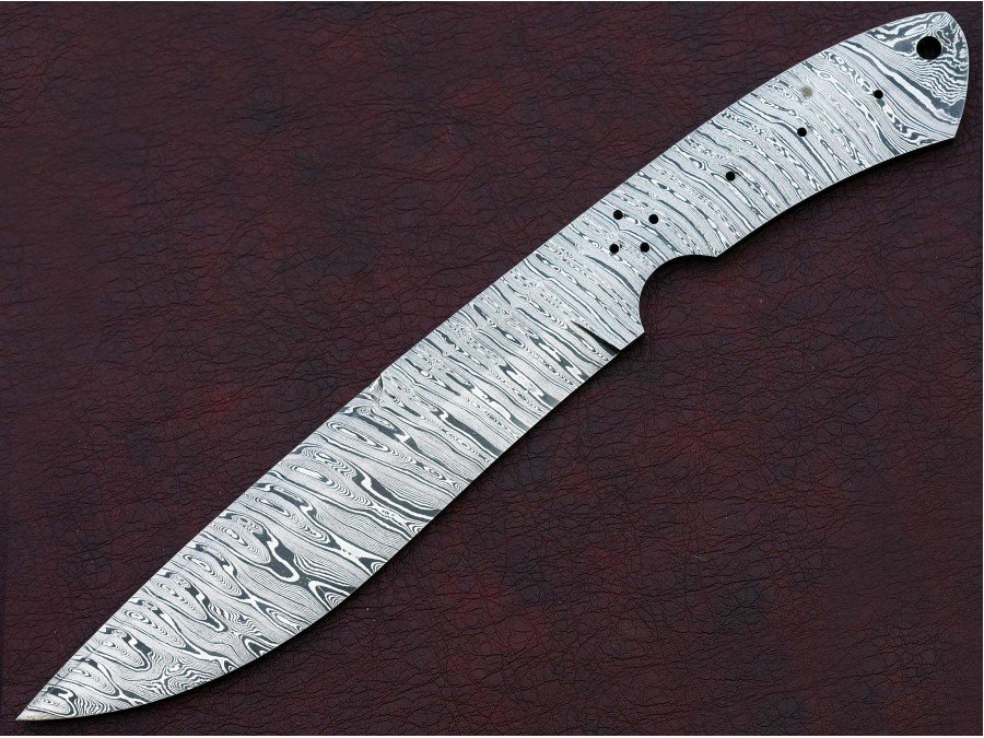 Custom Made Damascus Steel Hunting Knives Blade Blank Custom Made Damascus Steel Hunting Knives Blade Blank