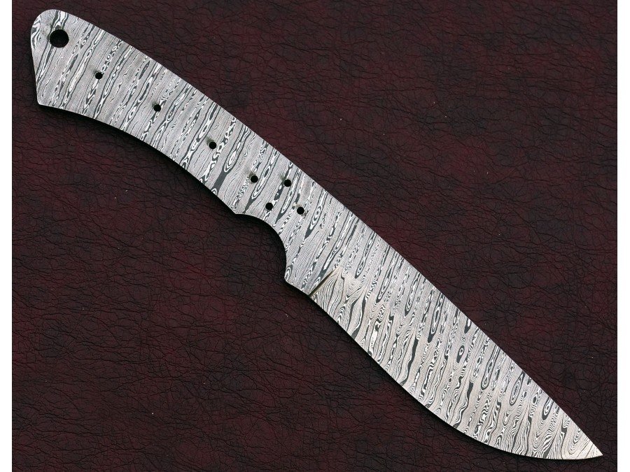 Custom Made Damascus Steel Hunting Knives Blade Blank Custom Made Damascus Steel Hunting Knives Blade Blank