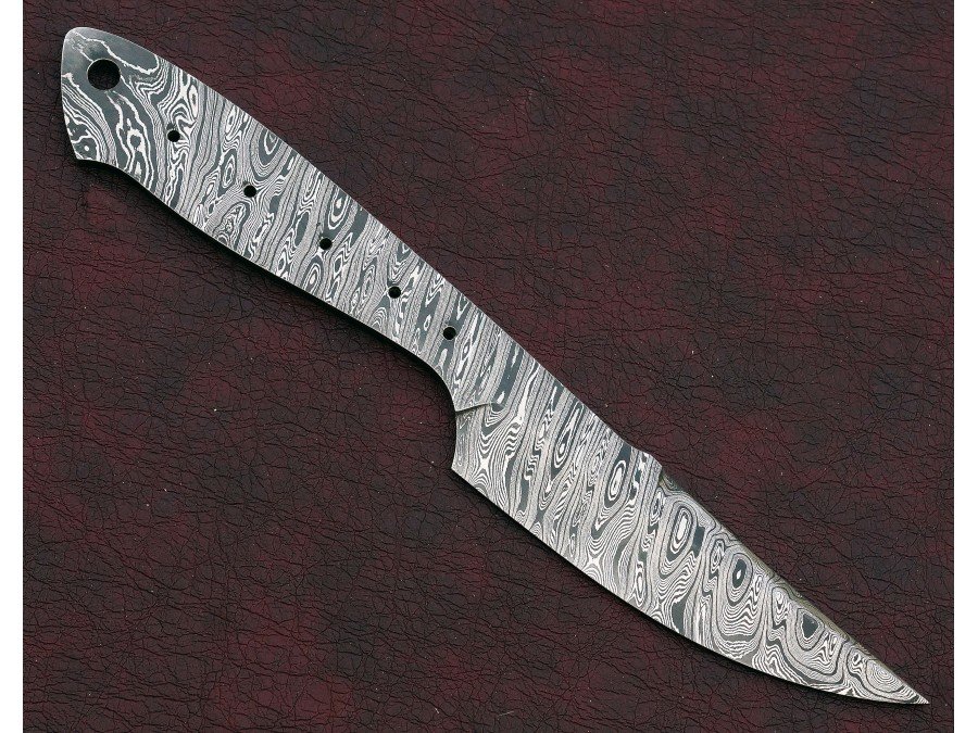 Custom Made Damascus Steel Hunting Knives Blade Blank Custom Made Damascus Steel Hunting Knives Blade Blank