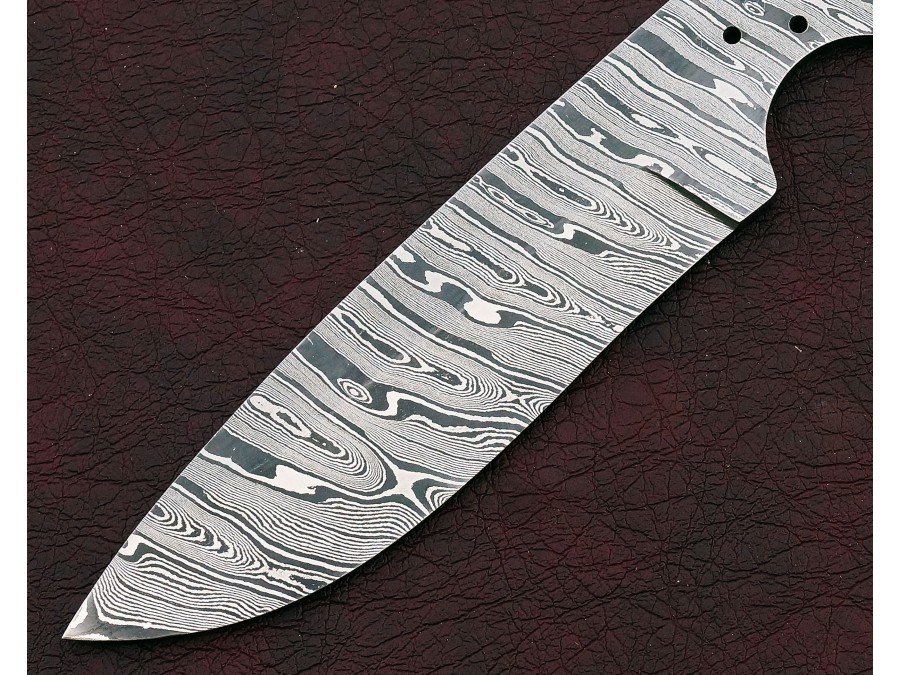 Custom Made Damascus Steel Hunting Knives Blade Blank Custom Made Damascus Steel Hunting Knives Blade Blank