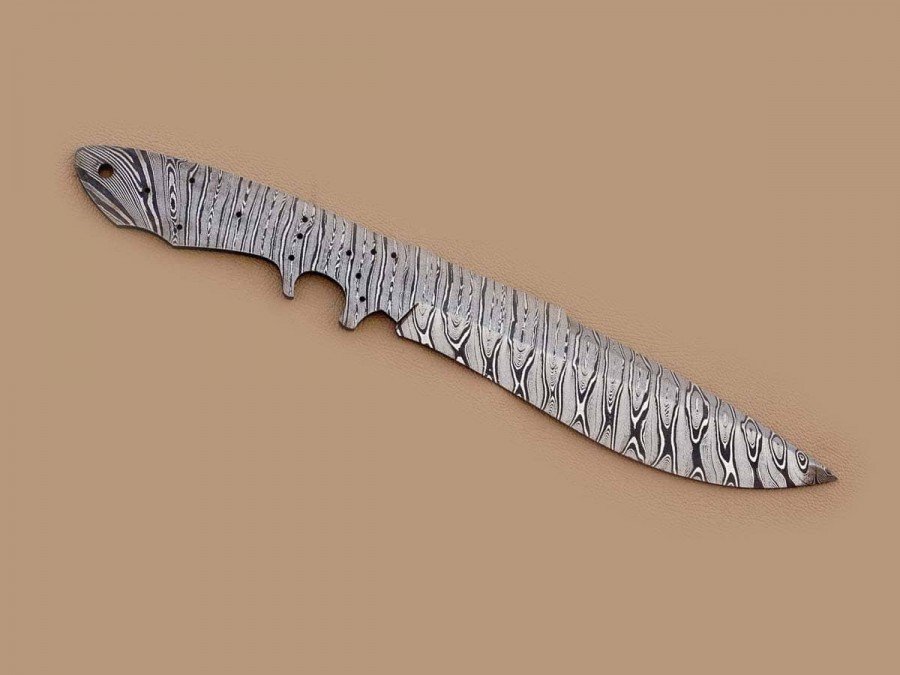 Custom made Damascus Steel Sub Hilt Recurve Bowie Knife Blade Blank Custom made Damascus Steel Sub Hilt Recurve Bowie Knife Blade Blank