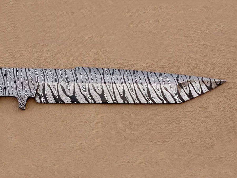 Custom made Damascus Steel Sub Hilt Fighter Bowie Knife Blade Blank Custom made Damascus Steel Sub Hilt Fighter Bowie Knife Blade Blank
