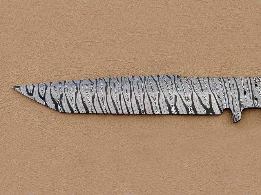 Custom made Damascus Steel Sub Hilt Fighter Bowie Knife Blade Blank Custom made Damascus Steel Sub Hilt Fighter Bowie Knife Blade Blank