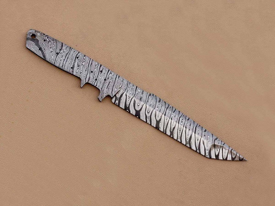 Custom made Damascus Steel Sub Hilt Fighter Bowie Knife Blade Blank Custom made Damascus Steel Sub Hilt Fighter Bowie Knife Blade Blank