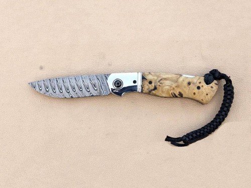 Custom Hand Made Hunting ..Lock Back..Twisted Steel Damascus Folding Knife