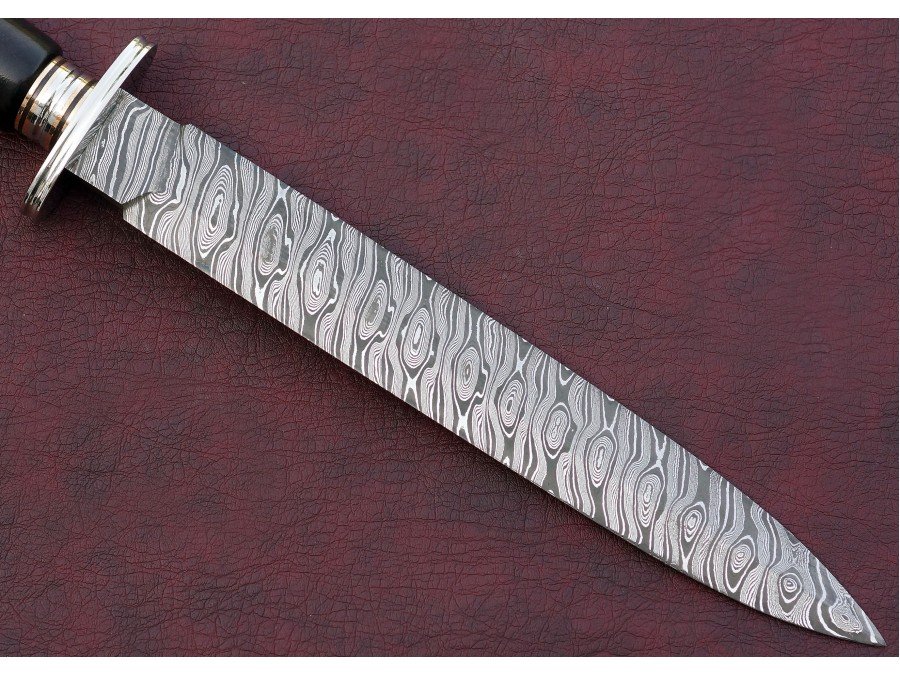 Custom Handmade Twist Pattern Damascus Steel Dagger Knife