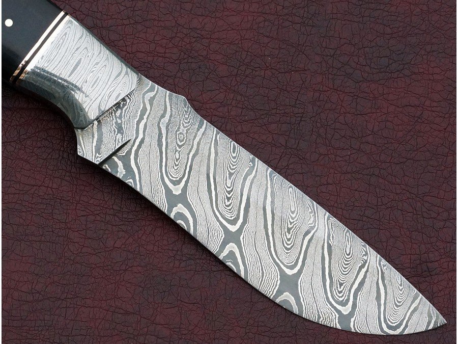 Damascus Hunting Knife Damascus Hunting Knife