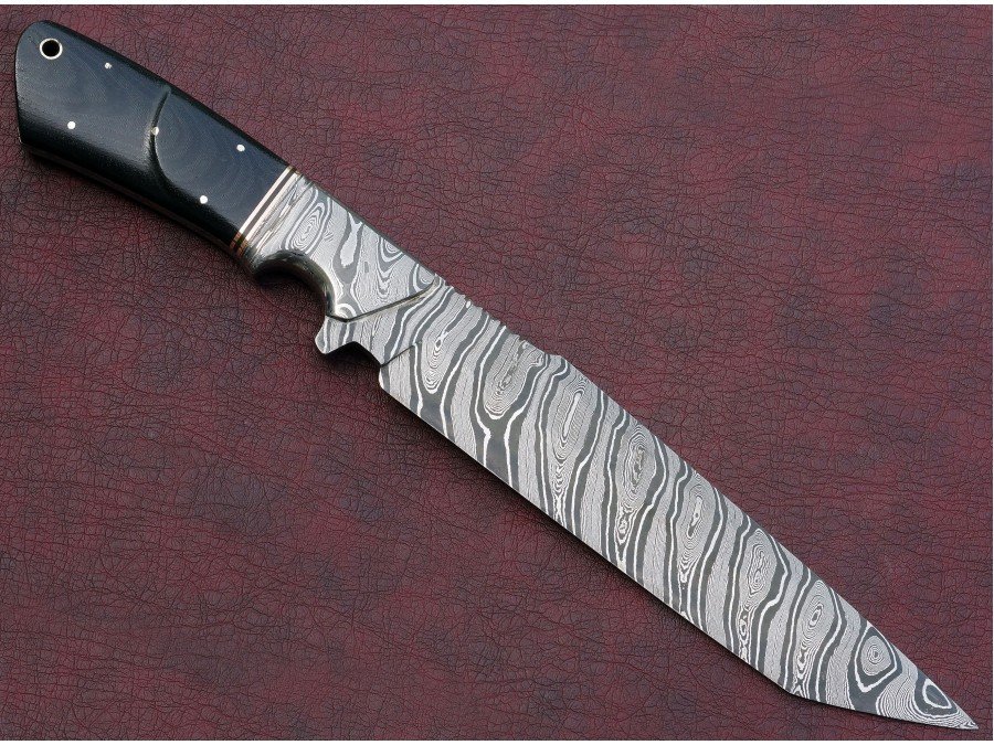 Custom Hand Made Twisted Pattern Damascus Sub Hilt Tactical Knife Custom Hand Made Twisted Pattern Damascus Sub Hilt Tactical Knife