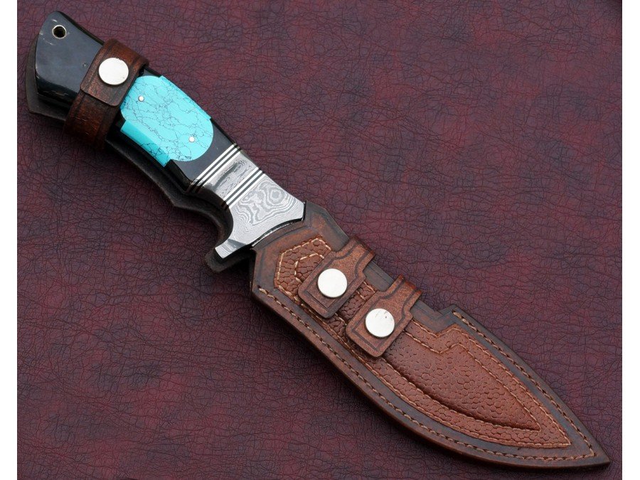 Custom Hand Made Twisted Pattern Damascus Tactical Knife Custom Hand Made Twisted Pattern Damascus Tactical Knife
